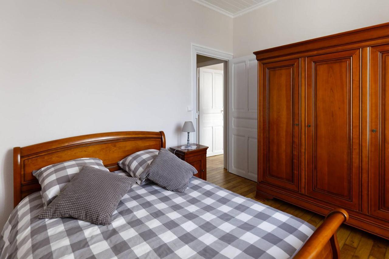 Le Cachet D'Une Maison De Centre-Bourg A Beauvoir-Sur-Mer Exterior foto