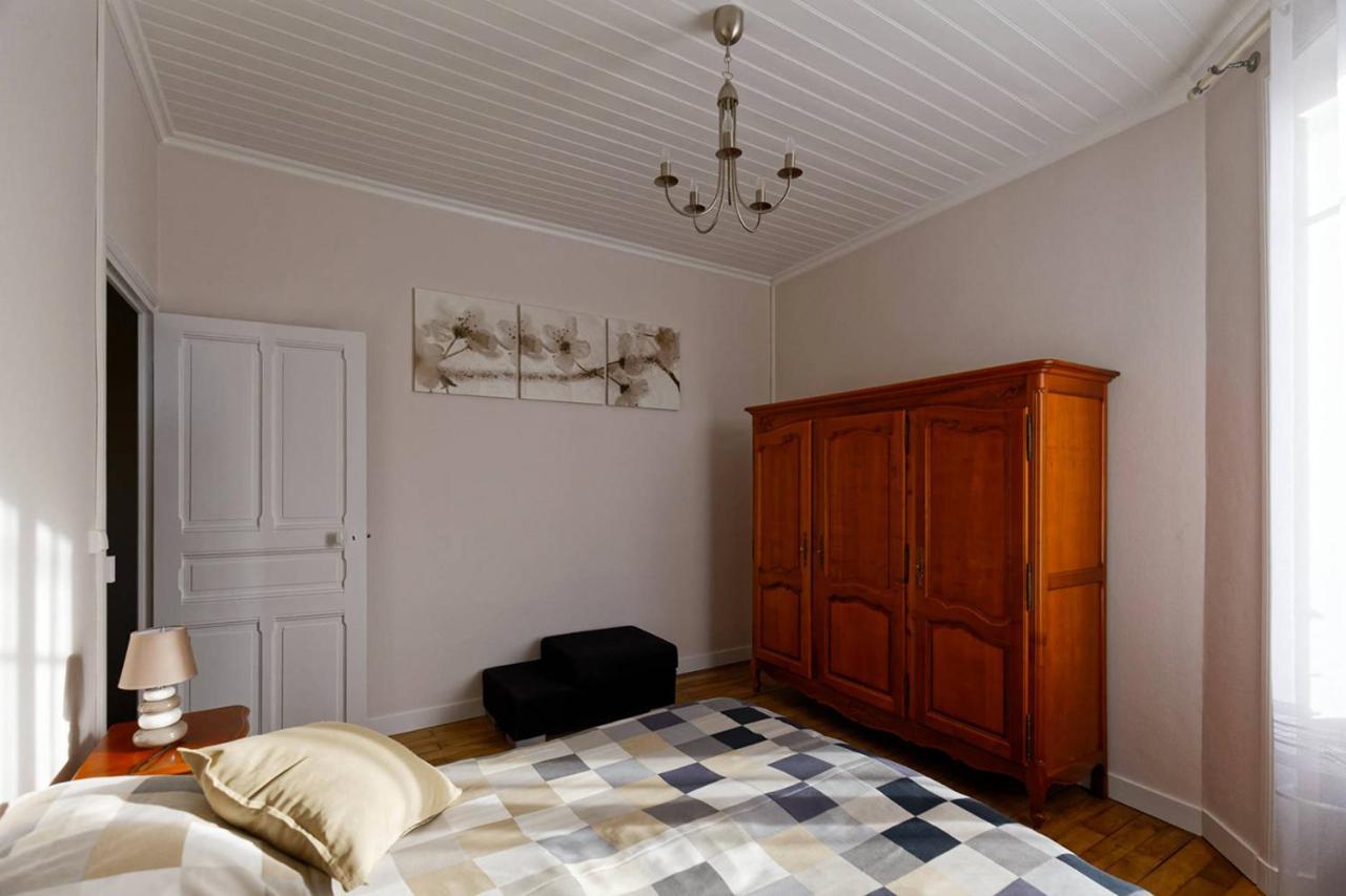 Le Cachet D'Une Maison De Centre-Bourg A Beauvoir-Sur-Mer Exterior foto